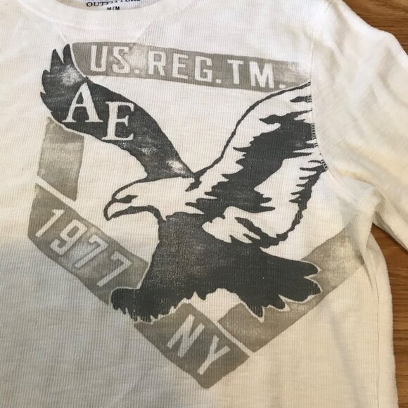 Vtg American Eagle Outfitter 1977 Athletic Fit Long Sleeve Cream Shirt Med Y2K - Picture 2 of 12